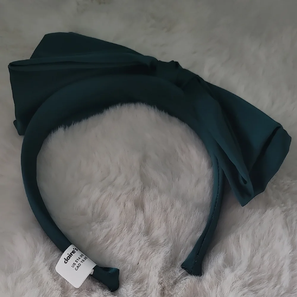 Claire's Elegant Emerald Headband